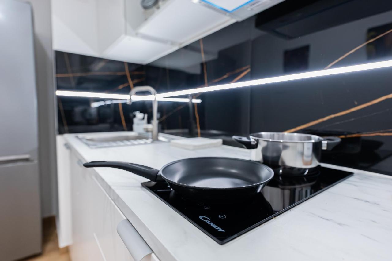 Unit Rooms Warszawa By Metro Rondo Onz Short Rent Idealne Pokoje Na Nocleg W Warszawie Zewnętrze zdjęcie