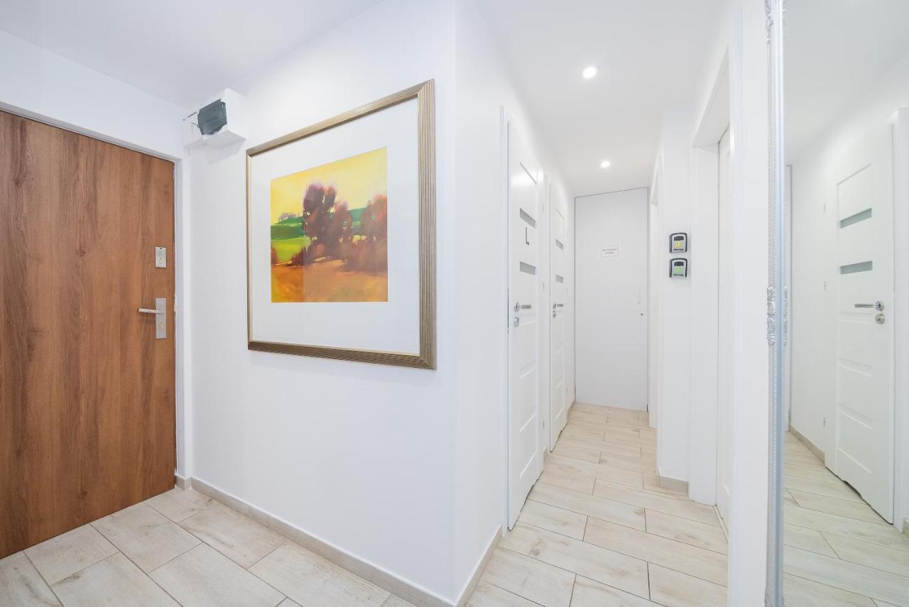 Unit Rooms Warszawa By Metro Rondo Onz Short Rent Idealne Pokoje Na Nocleg W Warszawie Zewnętrze zdjęcie